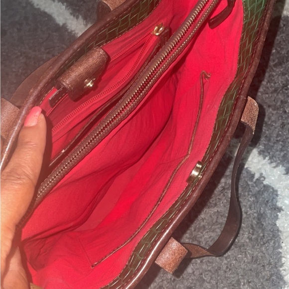 Rooney & Burke big tote purse - Picture 5 of 7